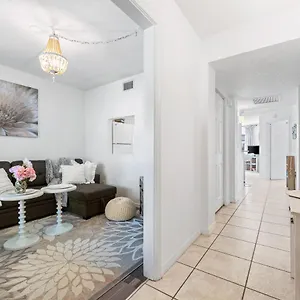 Cozy & Bright. Minutes From Anna Maria Island+++ Bradenton