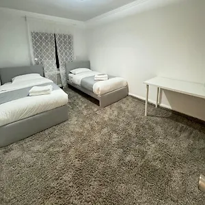 https://townhouse.us-newyorkcity.com