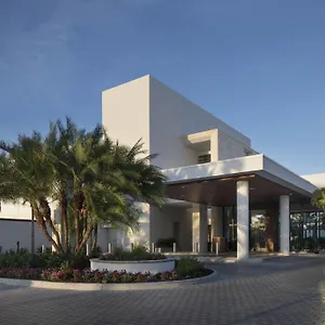 Zota Longboat Key